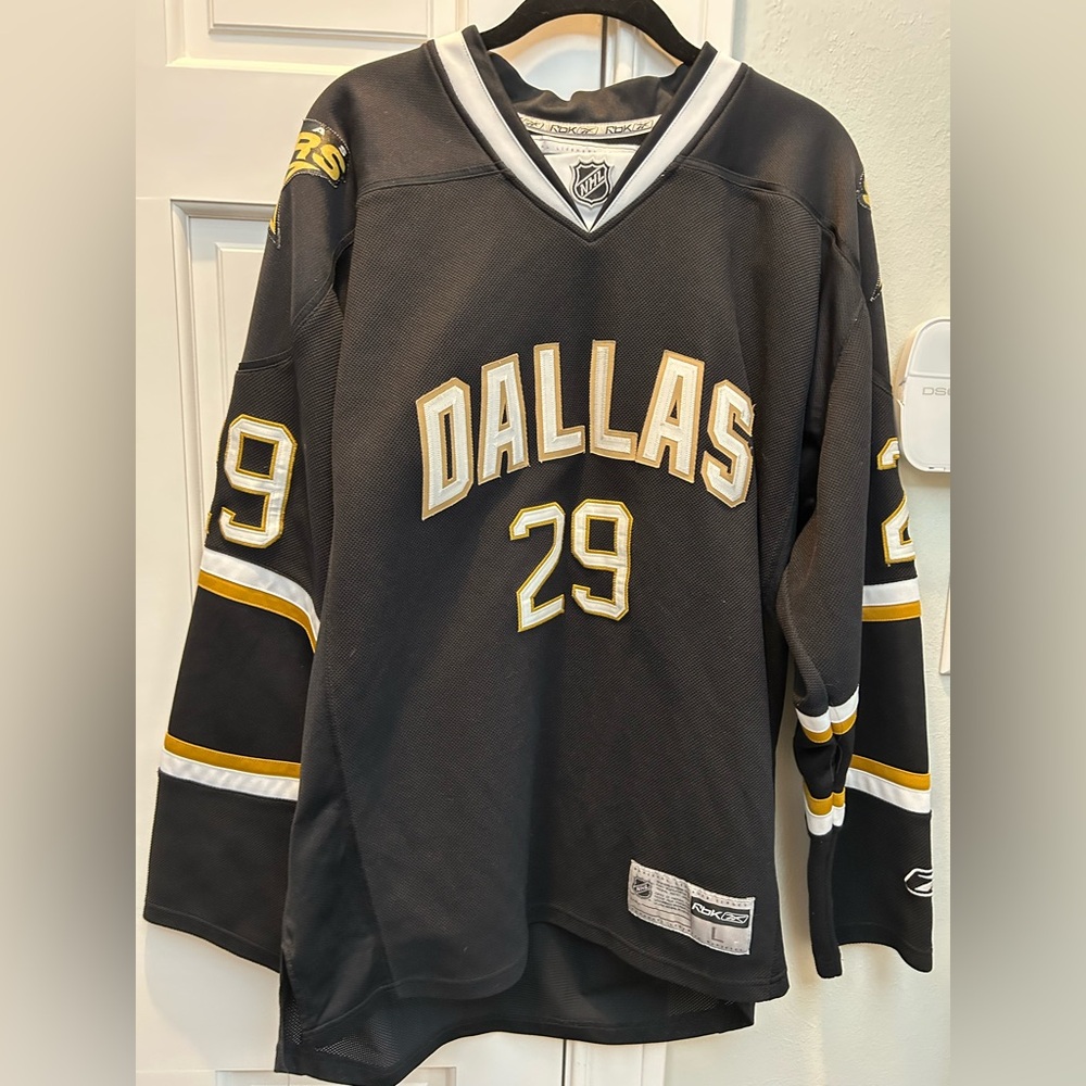 Dallas Stars Hockey Jersey, #29 Ott. Size Large